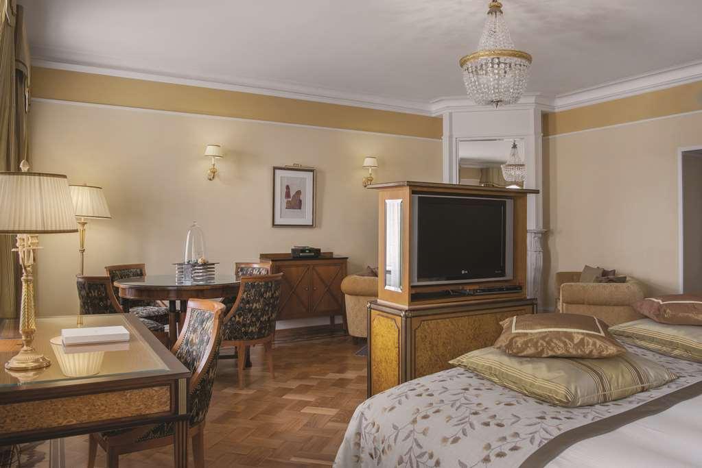 Grand Hotel Europe, A Belmond Hotel, St Petersburg Sankt Petersburg Rum bild